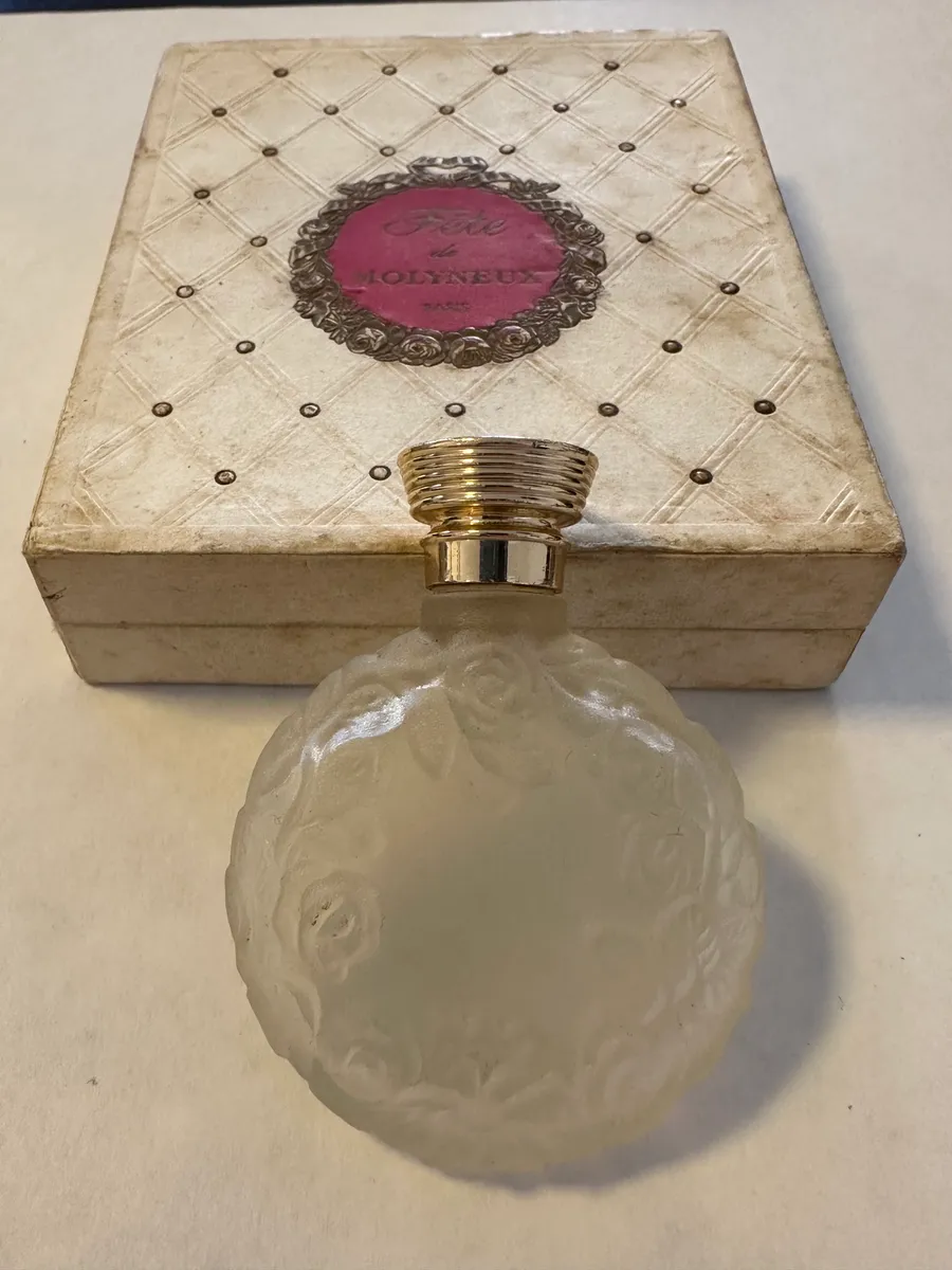 Vintage Fête de Molyneux Paris Perfume Bottle in Original Presentation Box 2