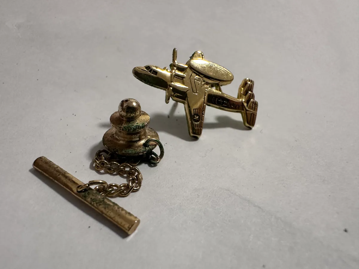 Vintage U.S. Navy E-2 Hawkeye AWACS Aircraft Tie Tack Pin - Military Aviation 3