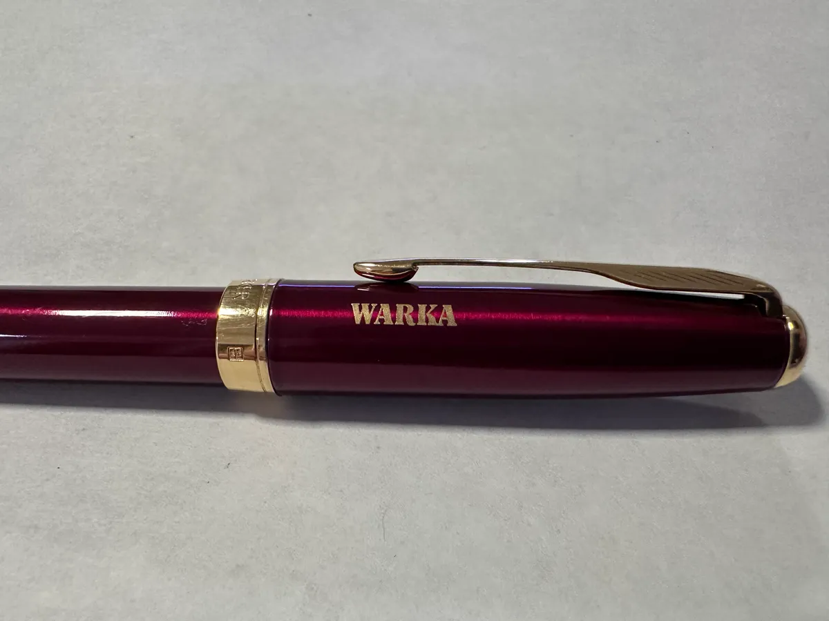 Parker Sonnet Fountain Pen - 18K Gold Nib - Red Lacquer 2