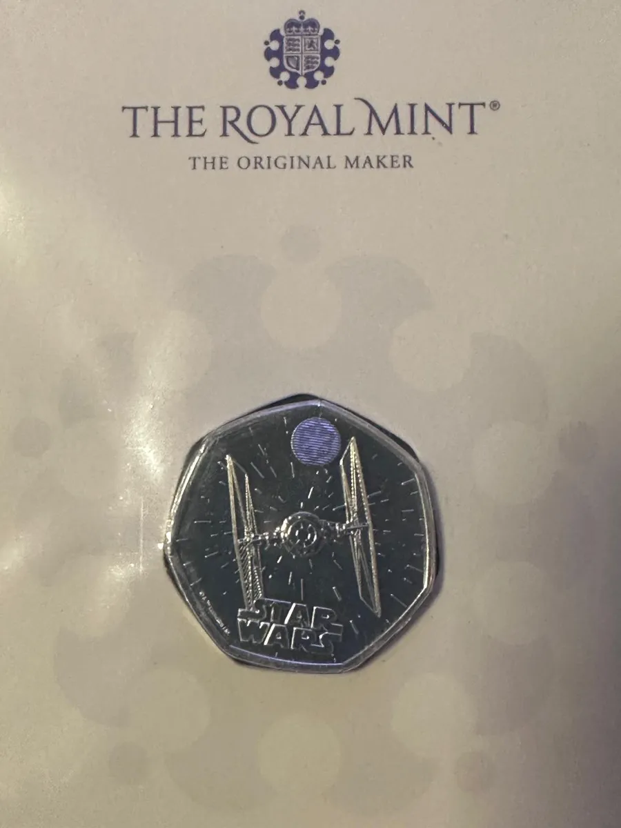 Star Wars™ TIE Fighter 50p Coin – The Royal Mint (BU Collector Pack) 3