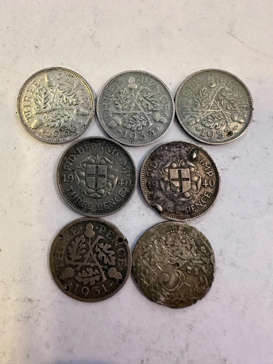 Lot of 7 British Silver Threepence Coins 1922 1931 1933 1940 King George V George VI