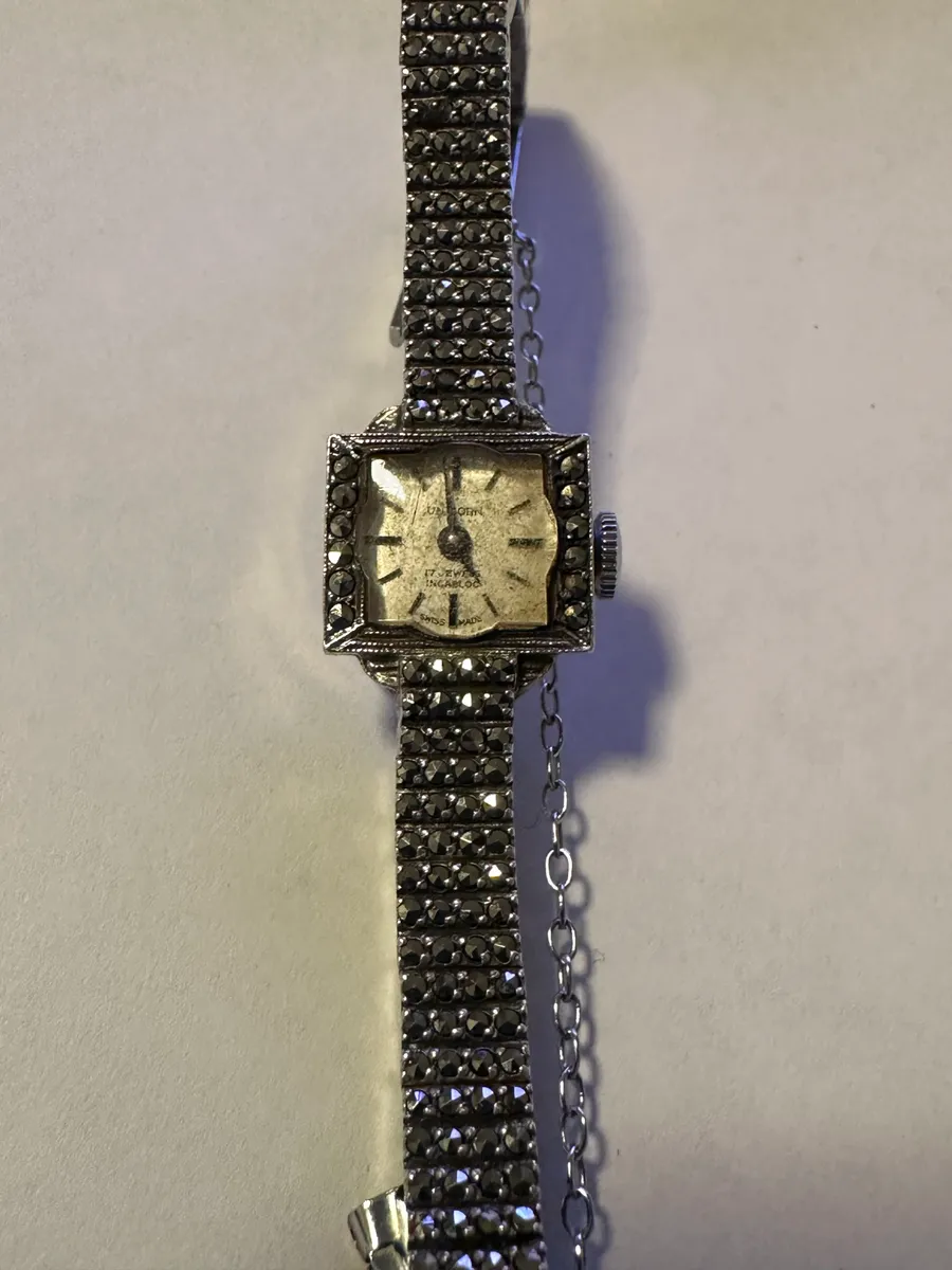 Vintage Unicorn Swiss 17 Jewel Garnet Bracelet Watch - Ladies Cocktail Watch - Original Box & Guarantee - 1960s Swiss Made