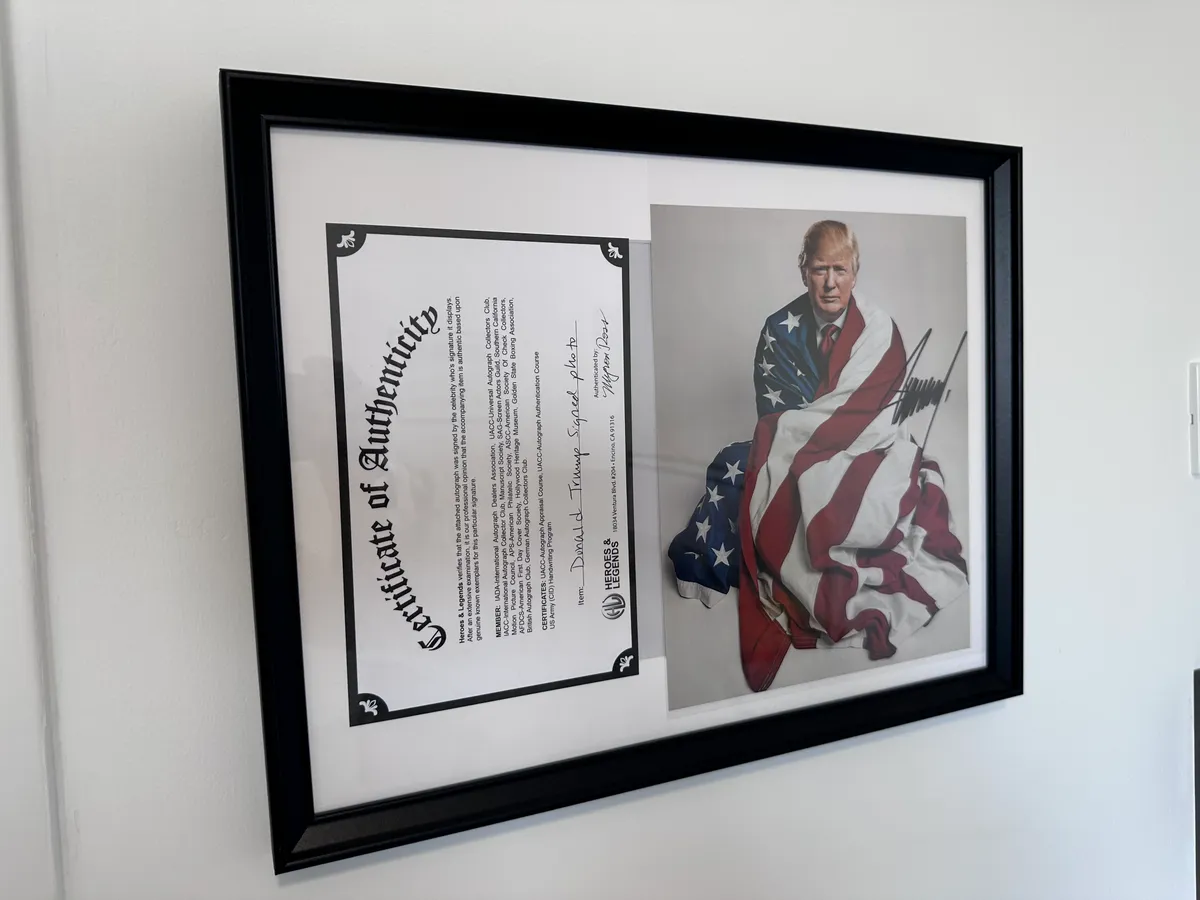 Donald Trump Signed Patriotic Photo - Heroes & Legends COA - Autographed Photograph 4