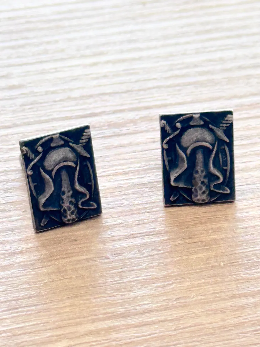 Genuine Vintage Soviet USSR "ЛЮМ" Leningrad Heraldic Warrior Cufflinks 3