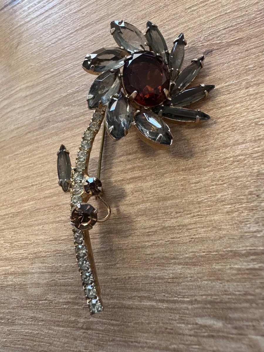 Vintage Czechoslovakian Rhinestone Flower Brooch, c. 1930s–1950s 2