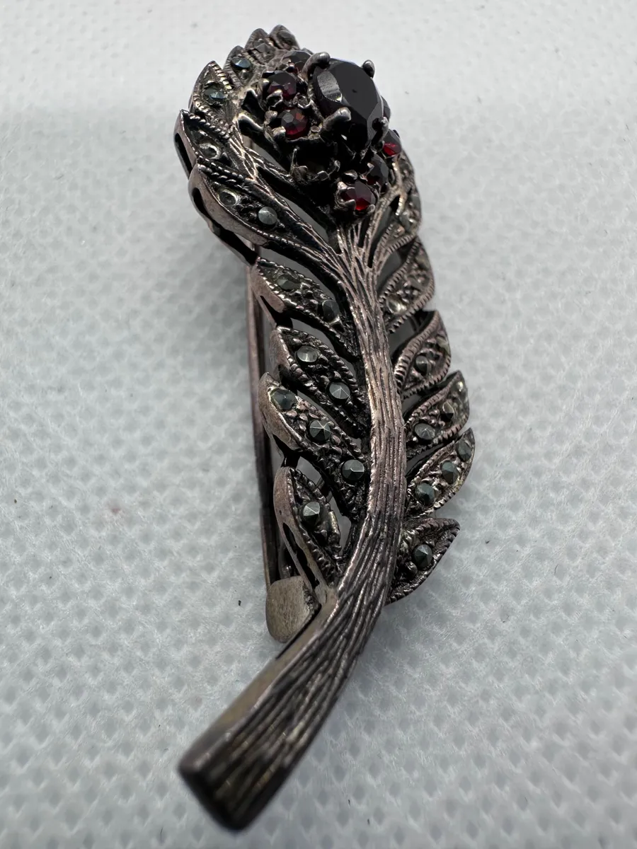 Vintage Silver Leaf Brooch with Gemstones 2