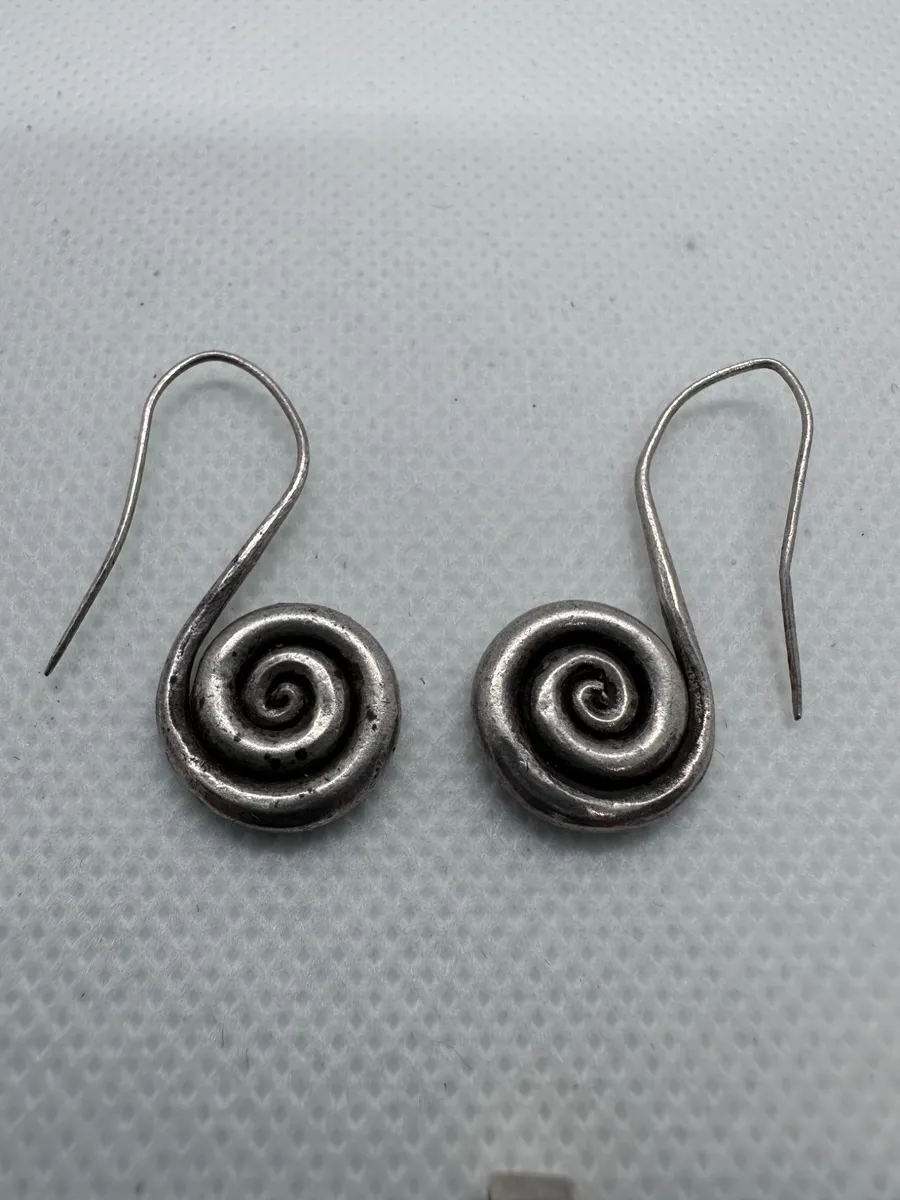 Silver Spiral Earring and Pendant Set 3
